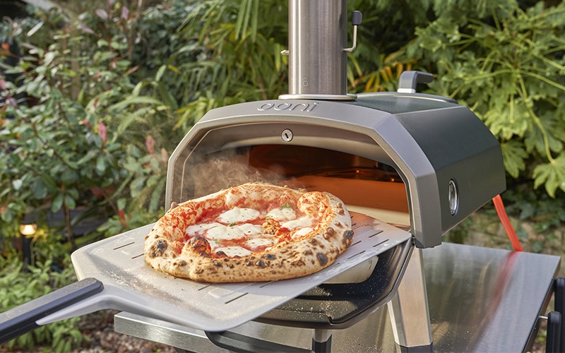 Ooni-Karu-12G-Fresh-Pizza-1 - Appliance Retailer